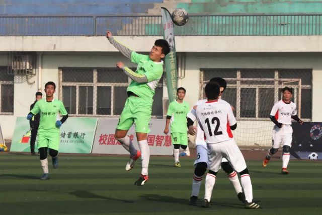 费尔德34+14张宁23+8赵嘉义21分 山西大胜青岛